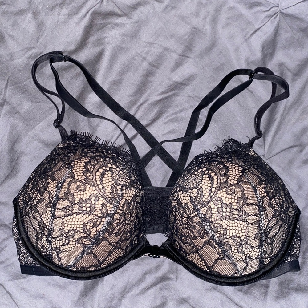 Victoria Secret Bombshell bra